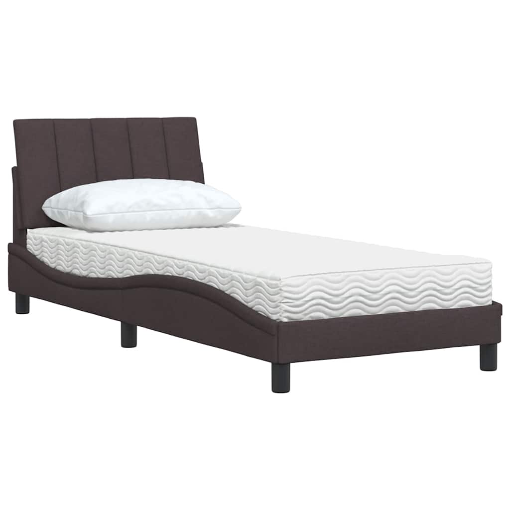 Bed met matras stof donkerbruin 90x200 cm