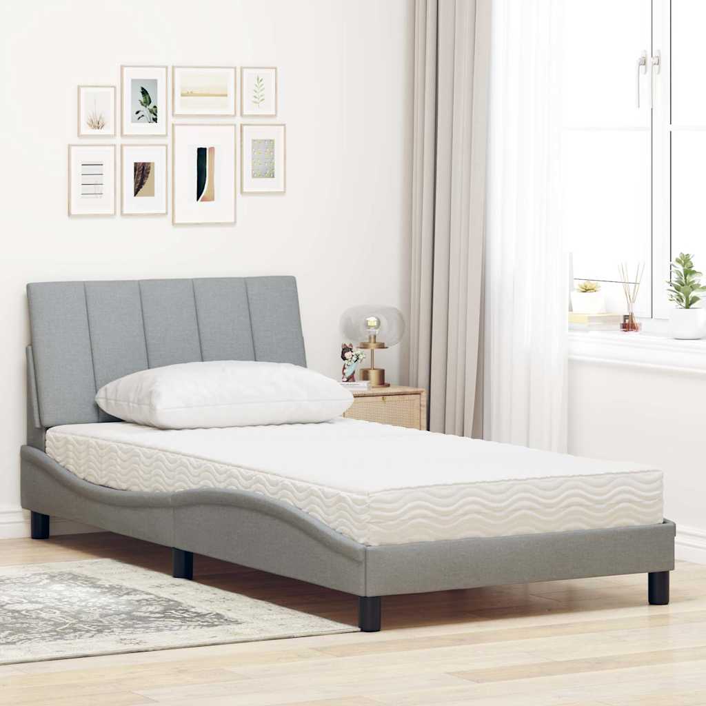 Bed met matras stof lichtgrijs 100x200 cm